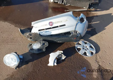 2014 Fiat 500E Battery Electric z USA, uszkodzony, nr VIN 3C3CFFGEXET244835